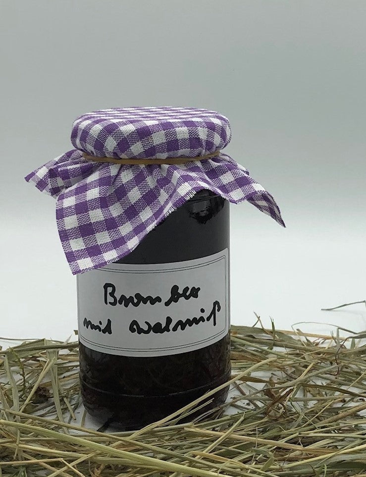 Brombeer-Walnuß-Konfitüre 250 g von Hof Stegerhoff