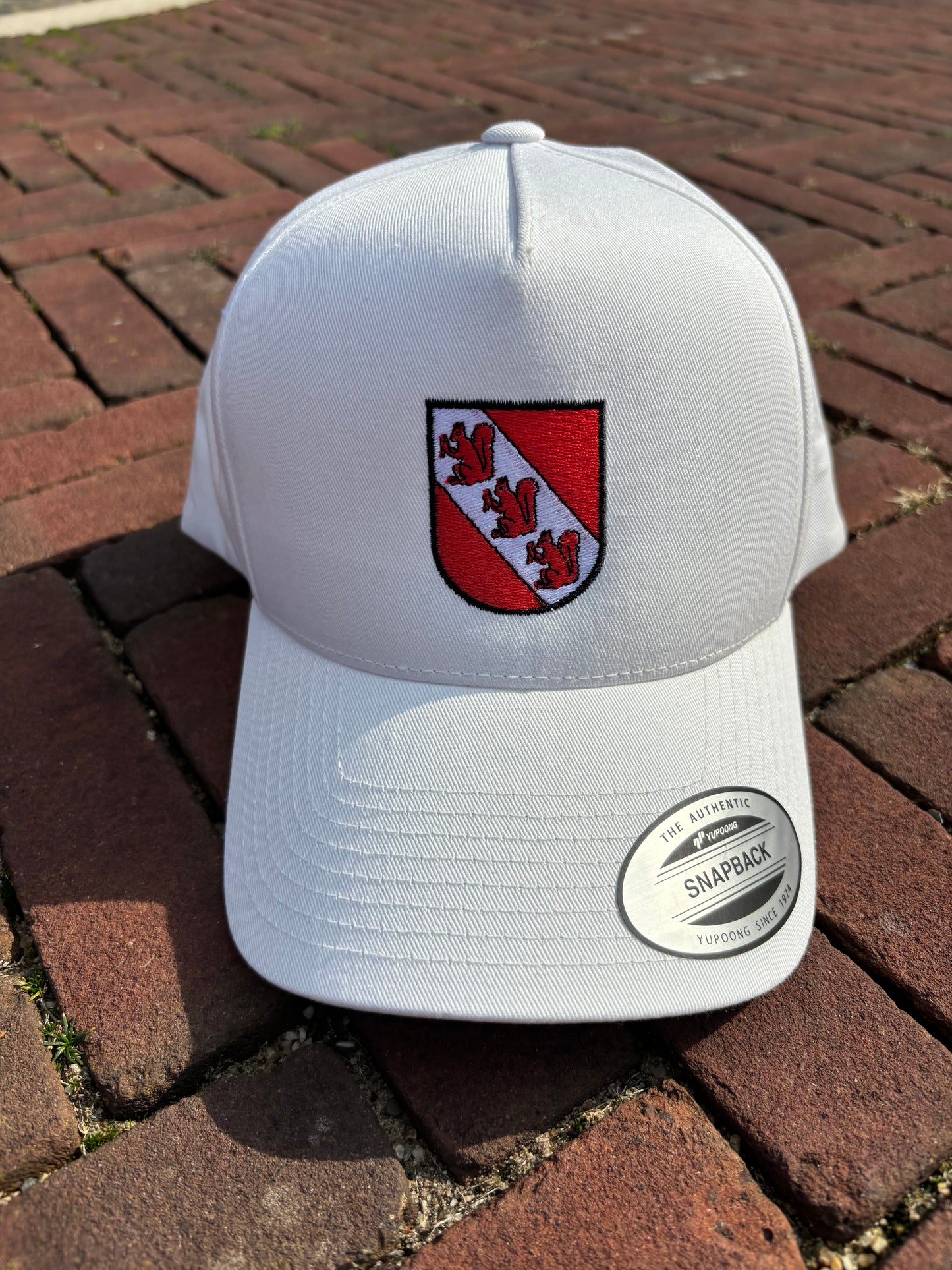 Erler Cap mit Wappen