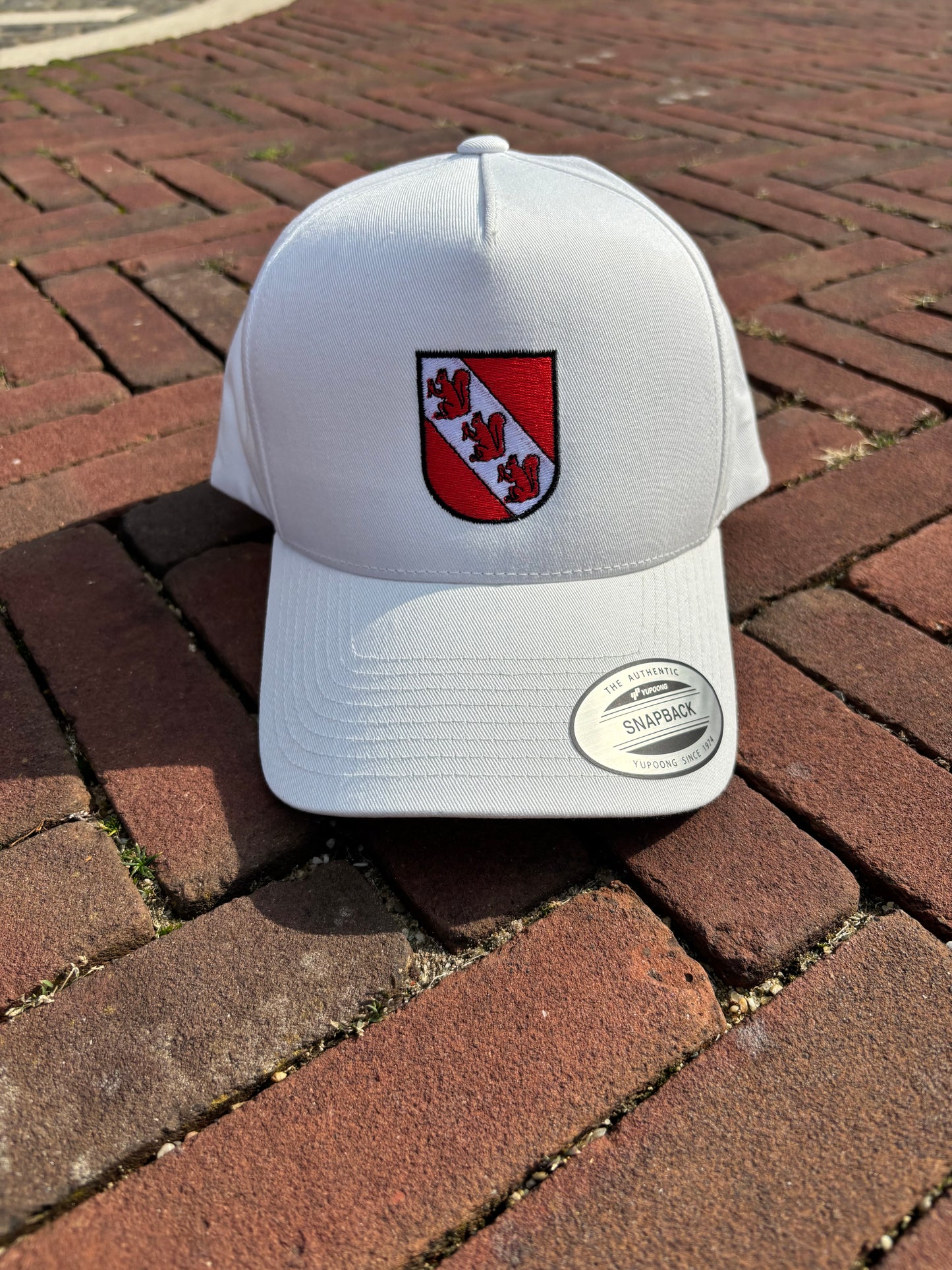 Erler Cap mit Wappen